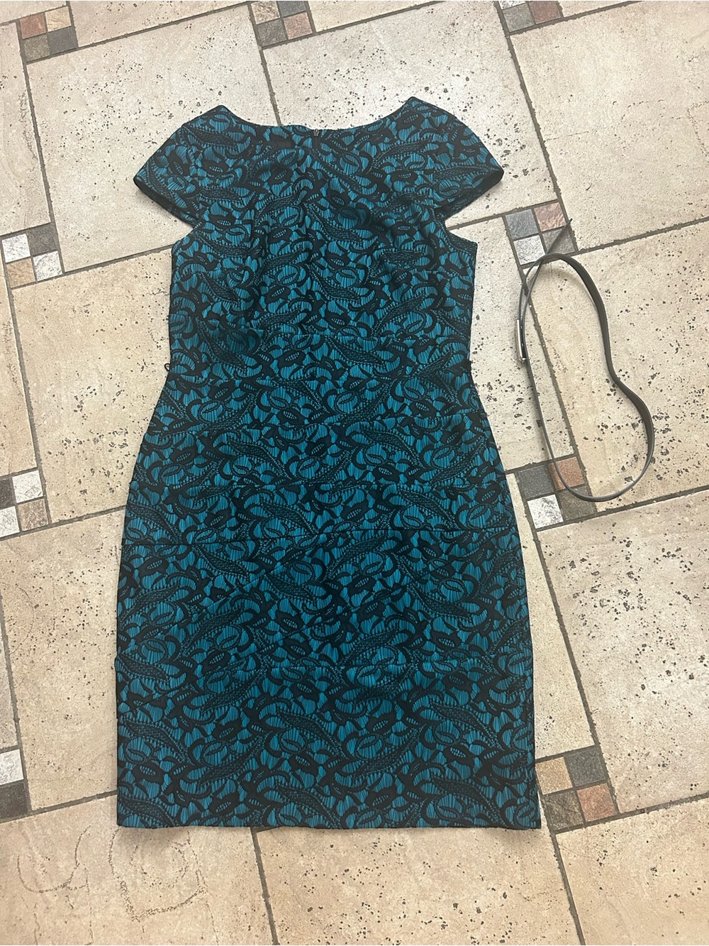 NEW Alyx women Lace-Effect Sheath Dress size 8 with ( belt included)